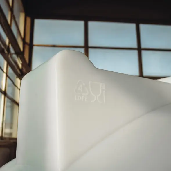 Емкость ЦКТ 3000 л с патрубком 160мм с фланцем под плотность до 1,5 г/см3 белая в обрешетке