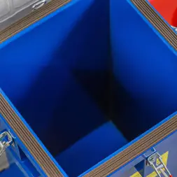 Контейнер герметичный специализированный вертикальный для битых ламп и термометров ГСК 500, 500х500х500 мм